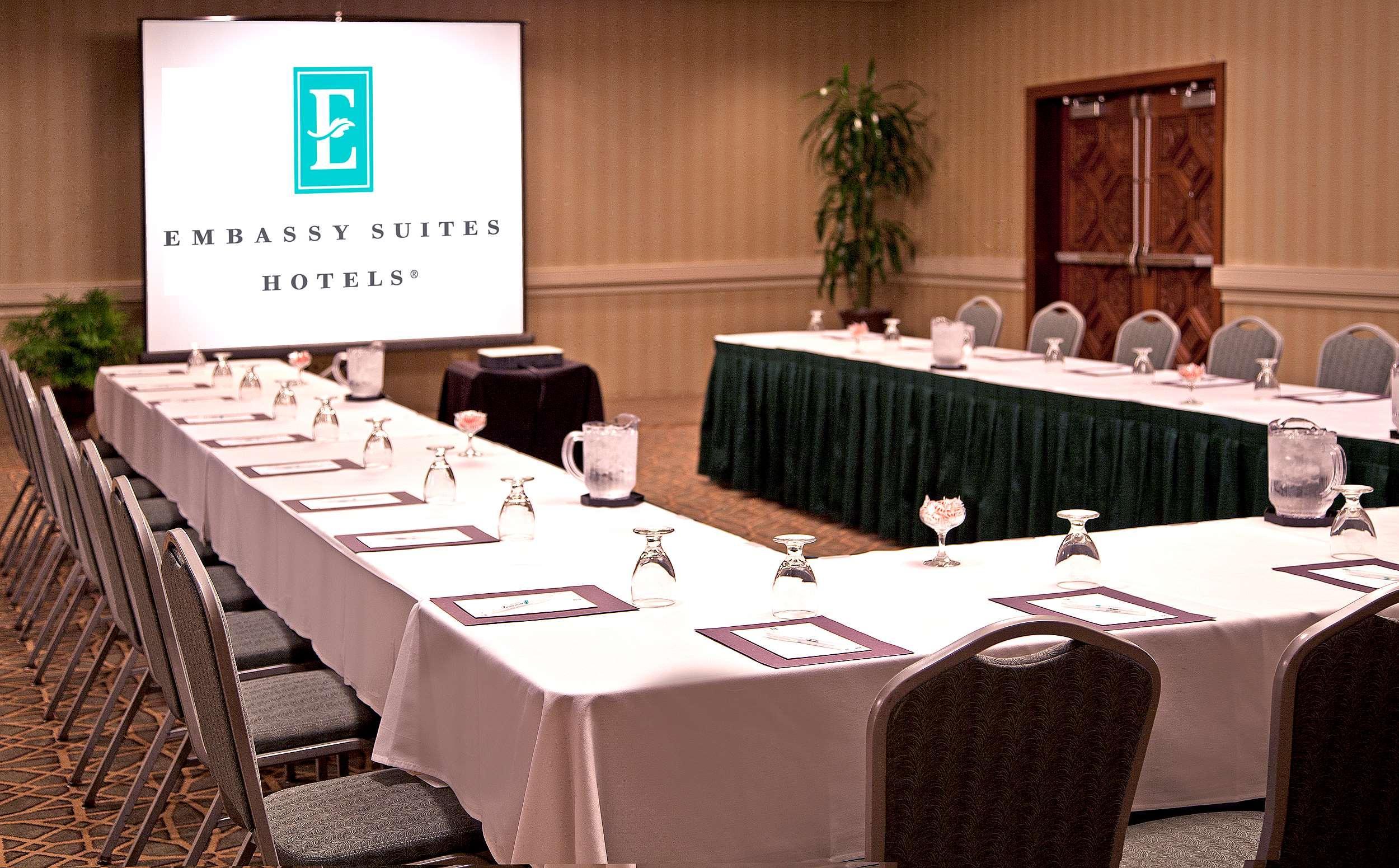 Embassy Suites By Hilton Chicago Schaumburg Woodfield Ngoại thất bức ảnh