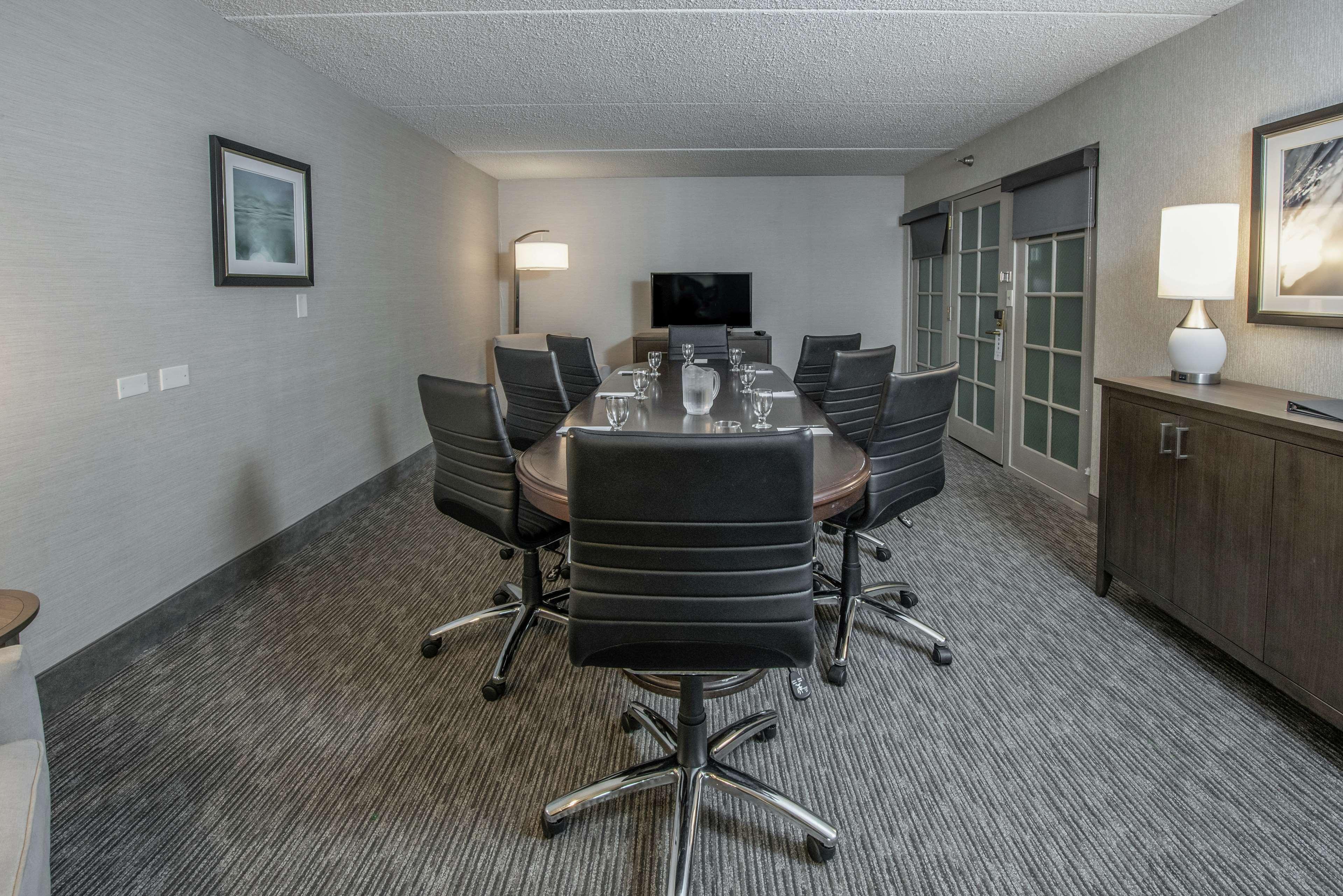 Embassy Suites By Hilton Chicago Schaumburg Woodfield Ngoại thất bức ảnh