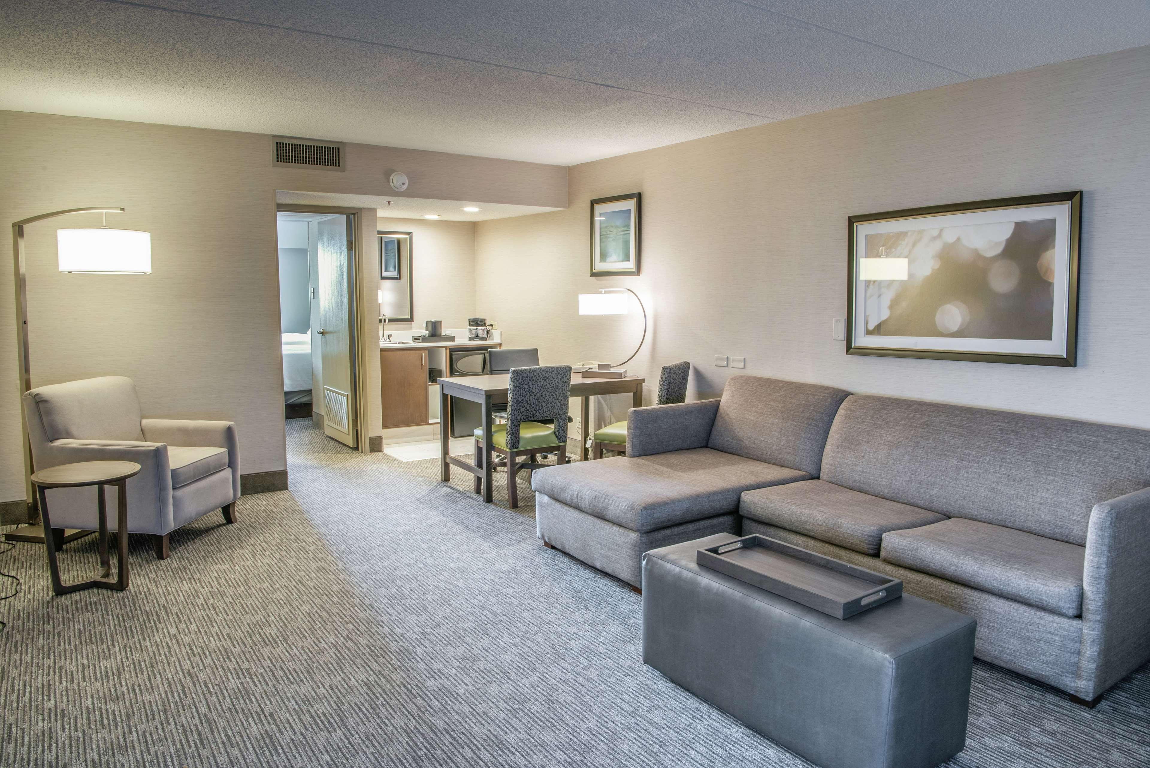 Embassy Suites By Hilton Chicago Schaumburg Woodfield Ngoại thất bức ảnh