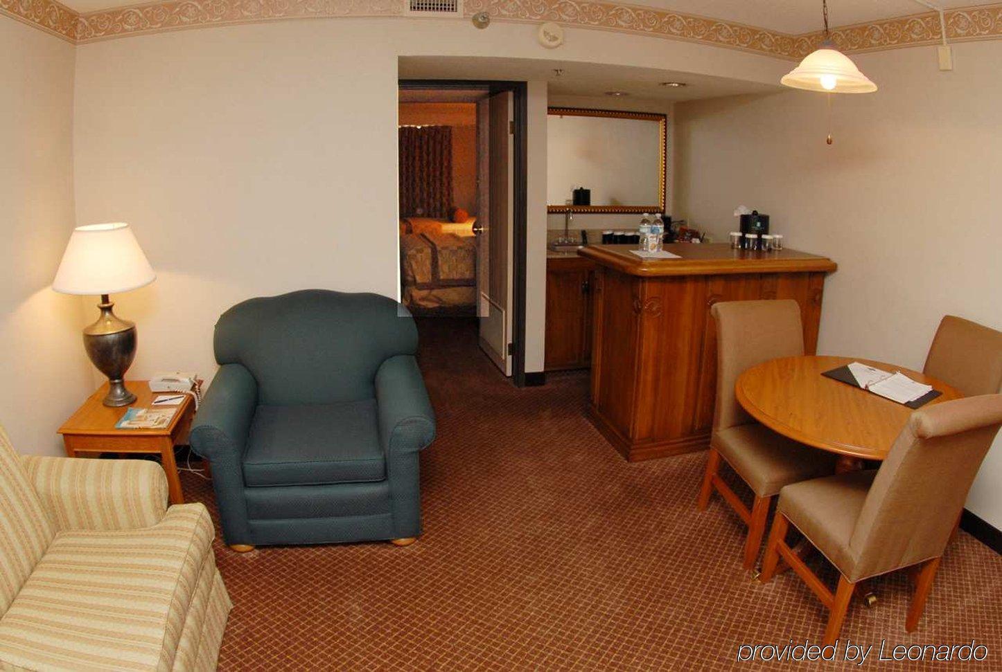 Embassy Suites By Hilton Chicago Schaumburg Woodfield Phòng bức ảnh